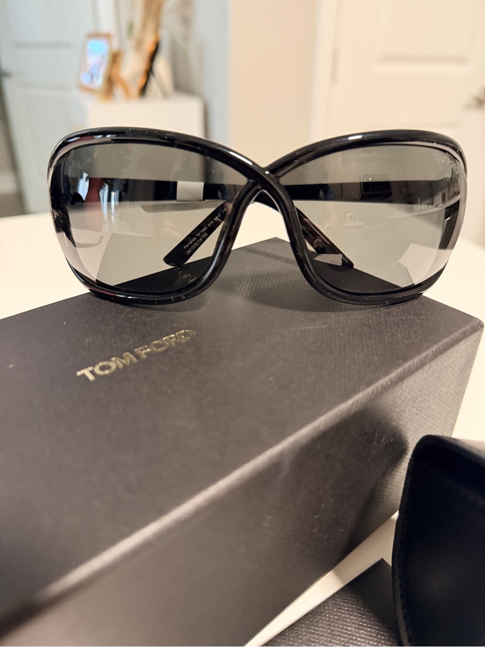 NWT Tom Ford Fernanda FT1069 Shiny Black Oversized Sunglasses